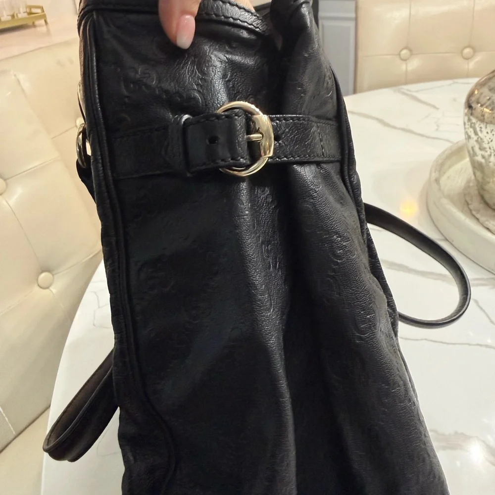 GUCCI Guccissima Leather Shoulder Bag Black Silver Hardware | Authentic - Picture 8 of 13